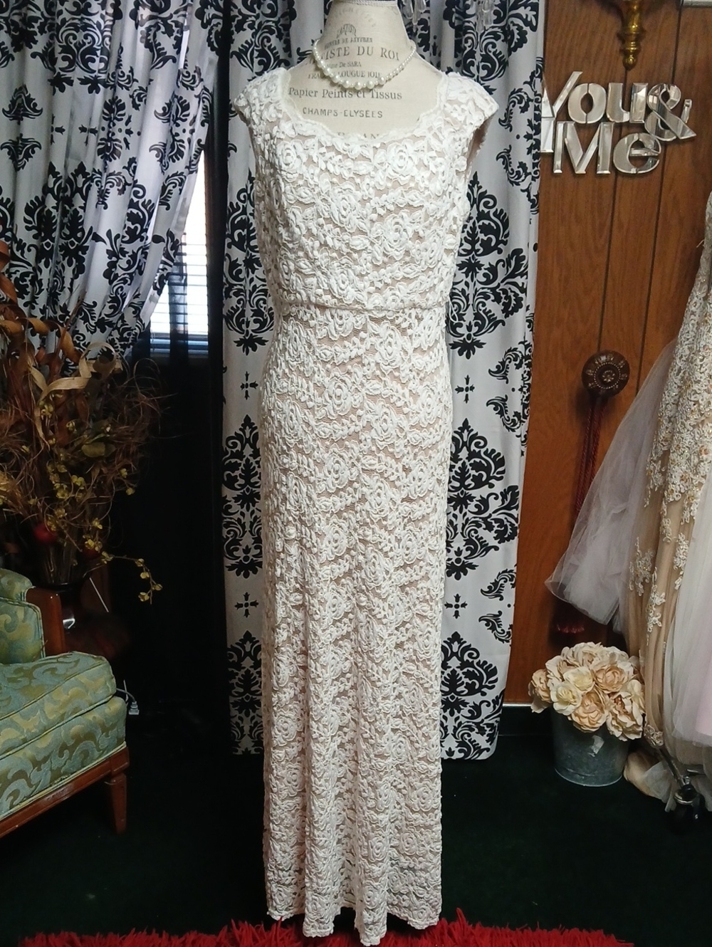 R&M Richards Cream Lace Cap-Sleeve Maxi Dress